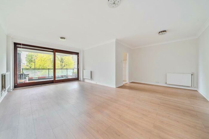 2 Bedroom Apartment To Rent In Hall Road, St. Johns Wood, NW8