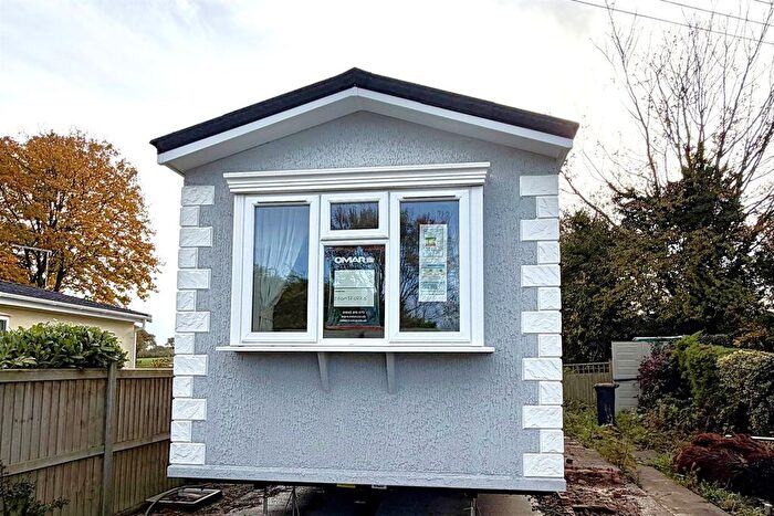 1 Bedroom Park Home For Sale In Meadow House Park, Badcocks Lane, Spurstow, Tarporley, CW6