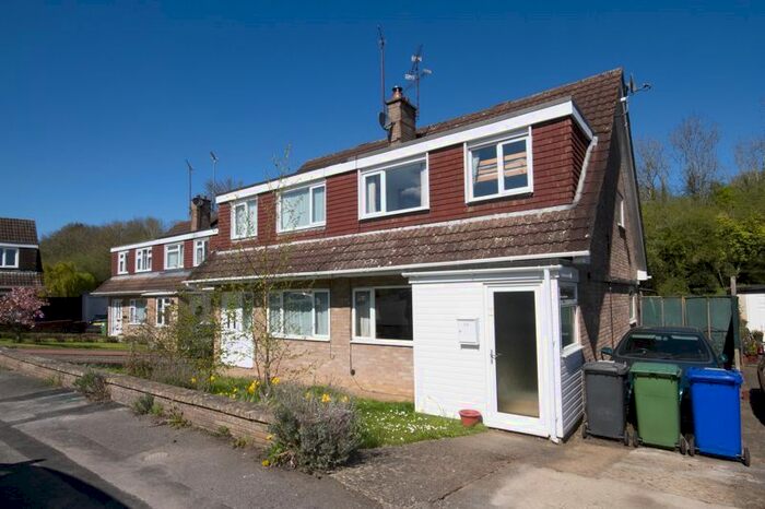 3 Bedroom Semi-Detached House For Sale In Glebe Drive, Brackley, NN13