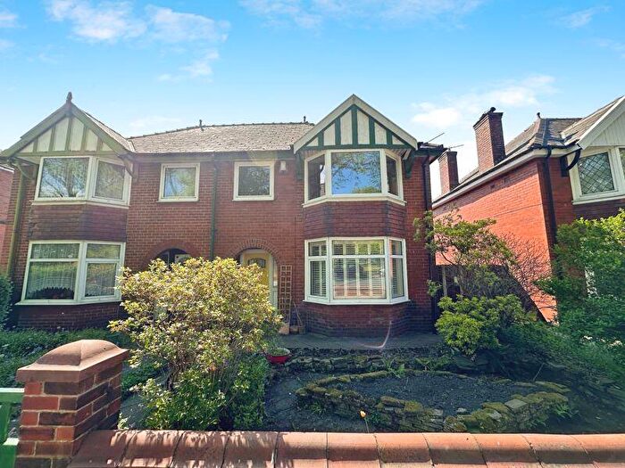 3 Bedroom Semi-Detached House To Rent In Wellington Road, Bury, BL9