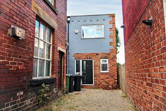 1 Bedroom Detached House For Sale In A, Wesley Street, Morley, Leeds, LS27