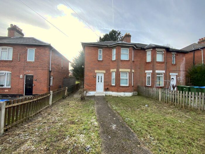 4 Bedroom House To Rent In Harefield Road, SO17