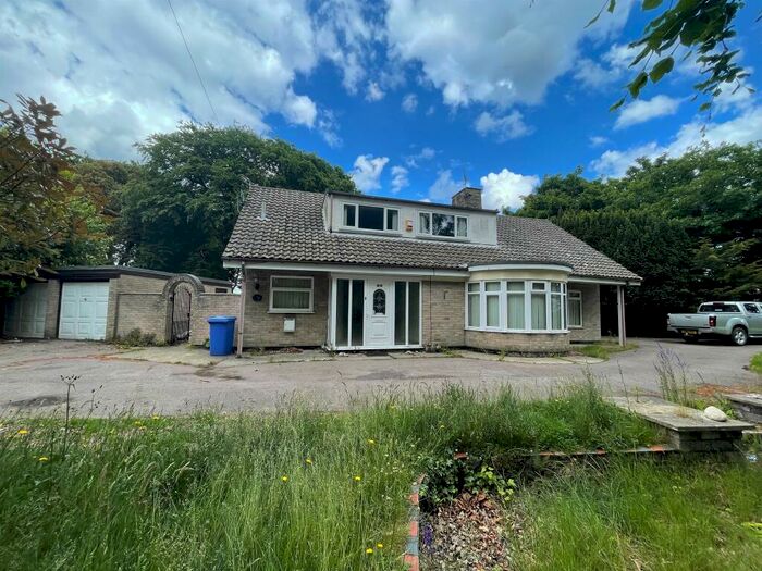 4 Bedroom Detached House To Rent In Corton Road, Lowestoft, NR32