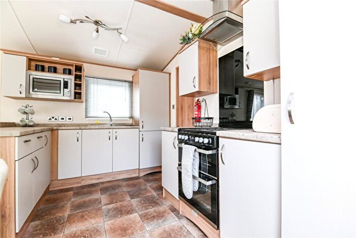 2 Bedroom Park Home For Sale In Beech, Hoburne Bashley Holiday Park, New Milton, Hampshire, BH25