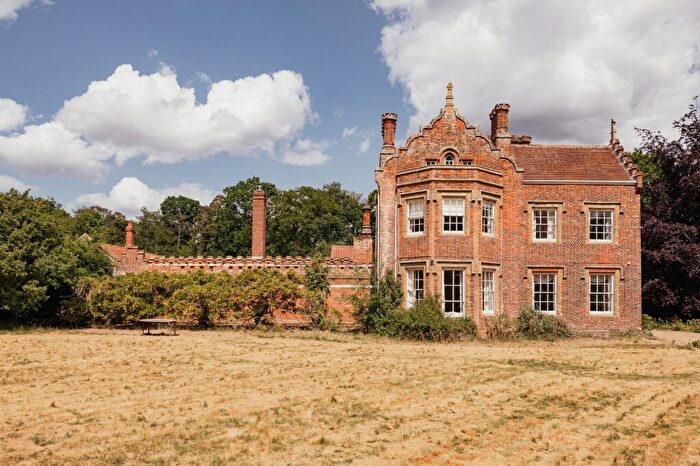 6 Bedroom Detached House For Sale In Norwich Road, Hethersett, Norwich, Norfolk, NR9
