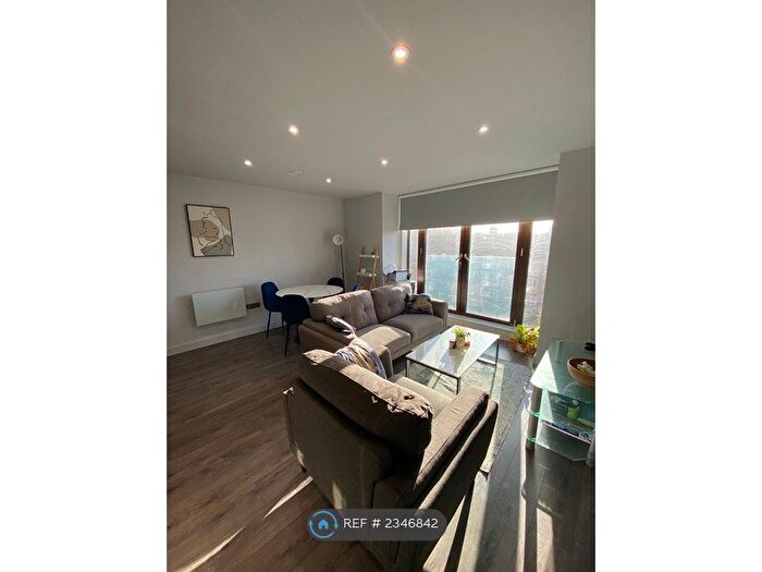 2 Bedroom Flat To Rent In Crump Street, Liverpool, L1