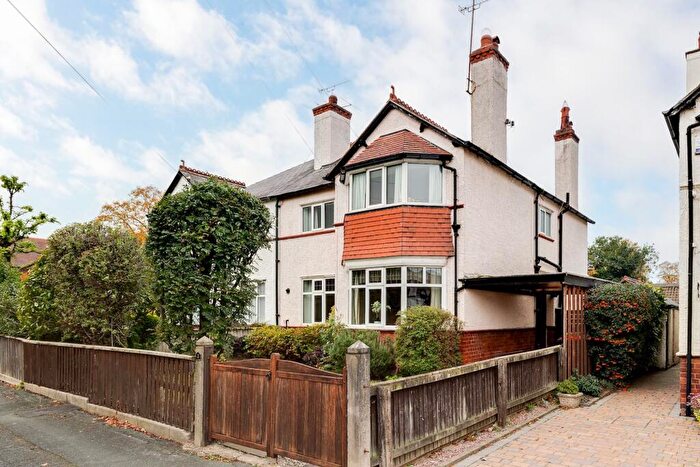 4 Bedroom Semi-Detached House For Sale In Woodlands Road, Chester, CH4