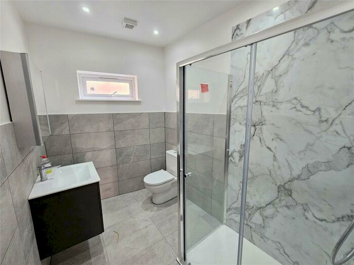 1 Bedroom Apartment To Rent In Station Road, Redhill, Surrey, RH1