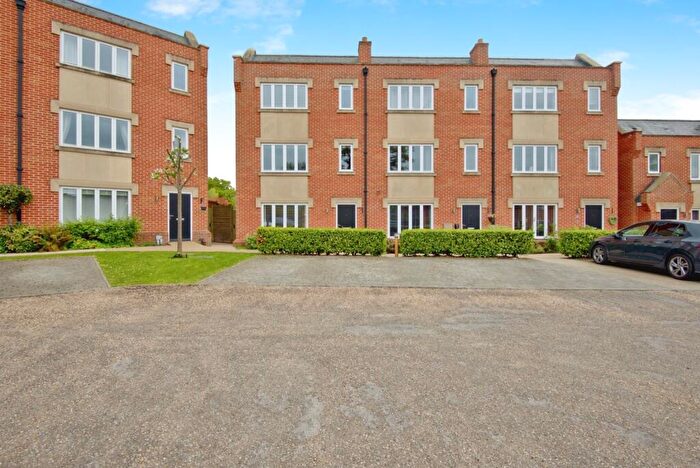 4 Bedroom End Of Terrace House For Sale In Danbury Palace Drive, Danbury, Chelmsford, CM3