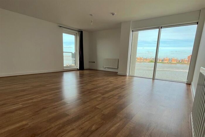 2 Bedroom Flat To Rent In Erebus Drive, London, SE28