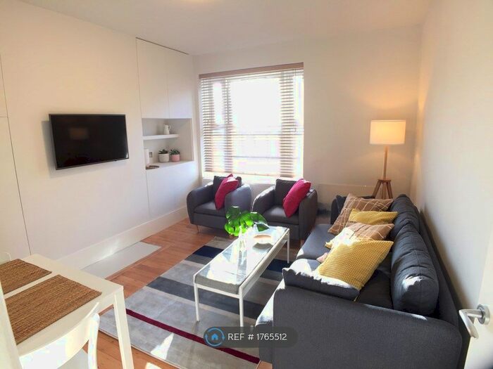 4 Bedroom Flat To Rent In Falmouth Road, London, SE1