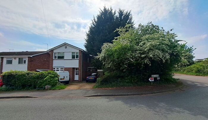 3 Bedroom Detached House For Sale In Orwell Close, Stourbridge, West Midlands, DY8