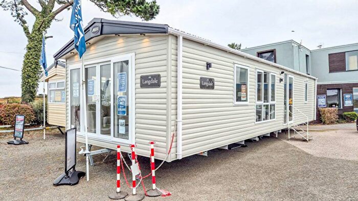 2 Bedroom Park Home For Sale In Polperro Holiday Park, PL13