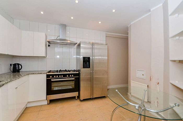 4 Bedroom Property To Rent In Normand Road, Fulham, London, W14