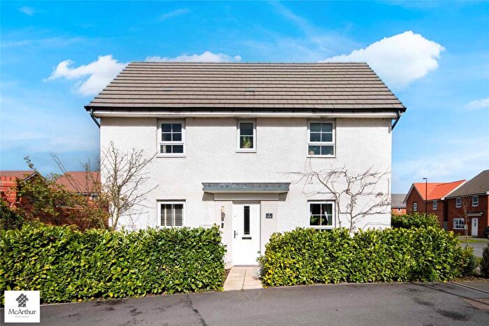 3 Bedroom Detached House For Sale In Garland Road, New Rossington, Doncaster, South Yorkshire, DN11