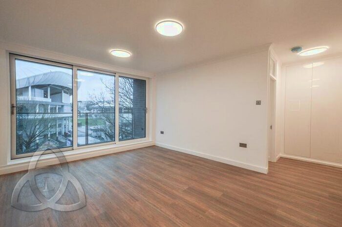 1 Bedroom Apartment To Rent In Lords View, St. Johns Wood Road, NW8