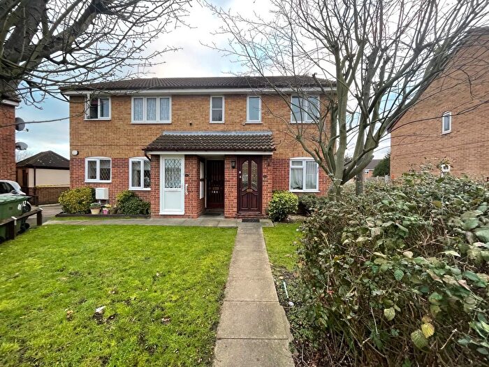 1 Bedroom Flat To Rent In Burns Place, Tilbury, RM18