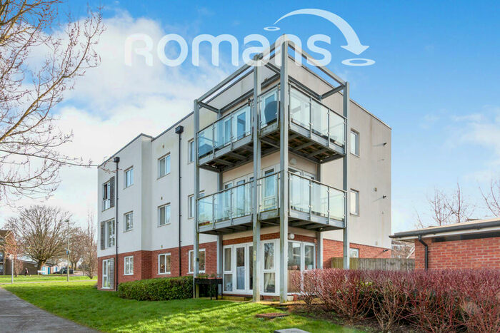 2 Bedroom Apartment To Rent In Mallory Road, RG24