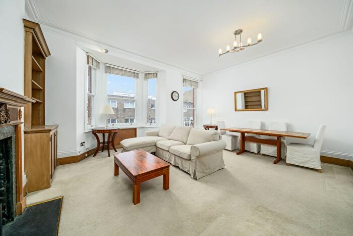 1 Bedroom Flat To Rent In Callow Street, Chelsea, SW3