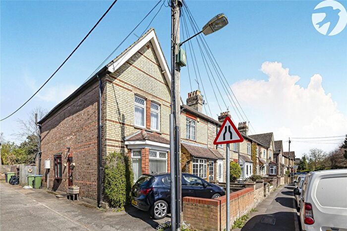 2 Bedroom End Of Terrace House For Sale In Main Road, Crockenhill, Kent, BR8