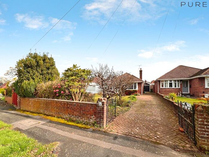 3 Bedroom Detached Bungalow For Sale In Sharon Road, West End, Southampton, SO30