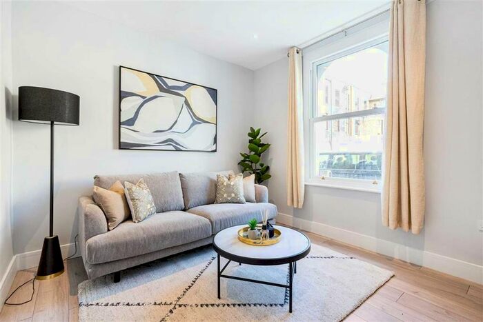 4 Bedroom Flat To Rent In Lynton Road, London, SE1