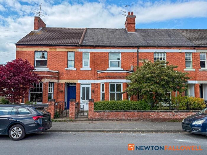 3 Bedroom Terraced House For Sale In Harcourt Street, Newark, NG24