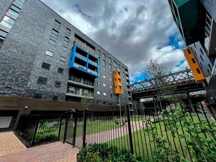 Garage / Parking To Rent In Parking Space :: Potato Wharf, M3