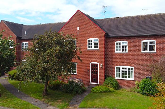3 Bedroom Mews For Sale In Chantry Close, Melbourne, DE73