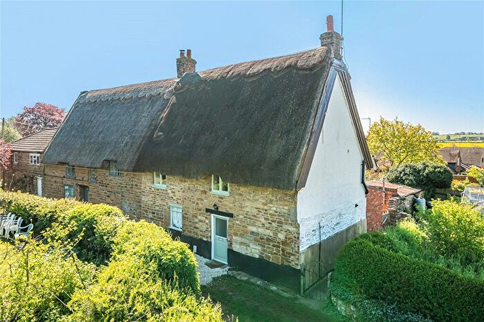 3 Bedroom End Of Terrace House For Sale In The Green, Flore, Northampton, Northamptonshire, NN7