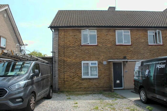 2 Bedroom Maisonette To Rent In Harlow Road, Rainham, Essex, RM13