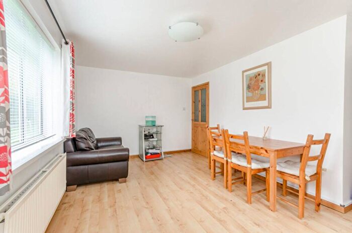 1 Bedroom Flat To Rent In Vermont Road, Crystal Palace, London, SE19