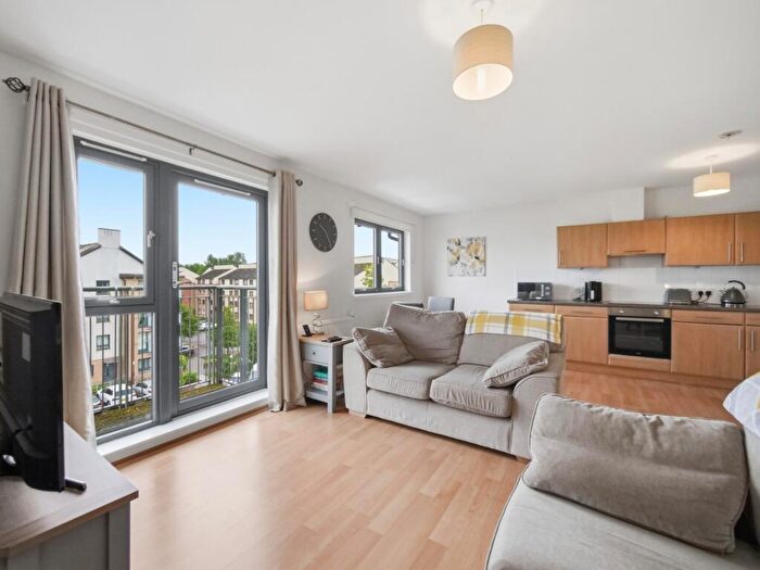 1 Bedroom Flat For Sale In / Harvesters Square, Edinburgh, Midlothian, EH14