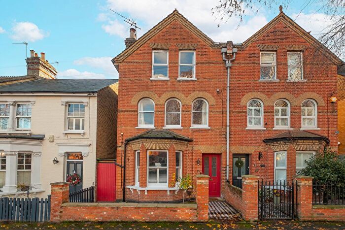 4 Bedroom Semi-Detached House For Sale In Princes Road, Teddington, TW11