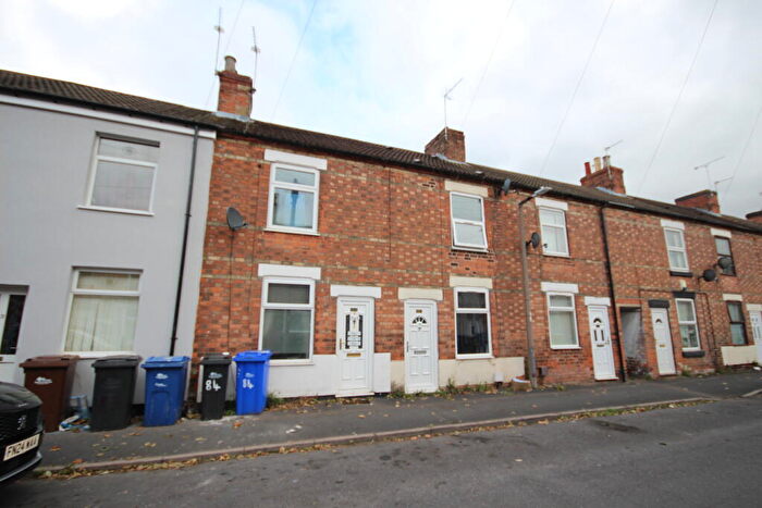 2 Bedroom Terraced House To Rent In Byrkley Street, Staffordshire, Burton Upon Trent, DE14