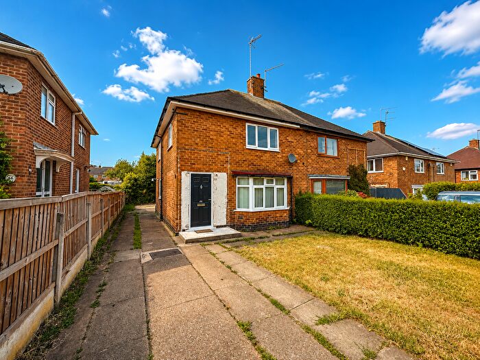 3 Bedroom Property To Rent In Yatesbury Crescent, Nottingham, NG8