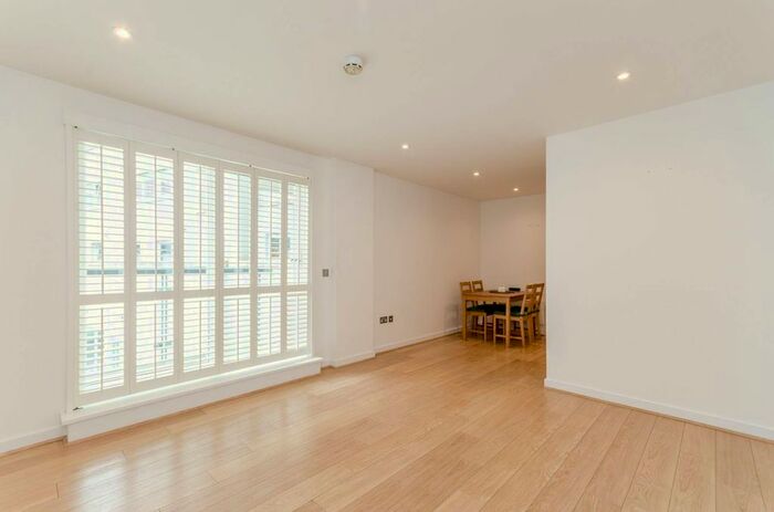 2 Bedroom Flat To Rent In Point Pleasant, Wandsworth, London, SW18