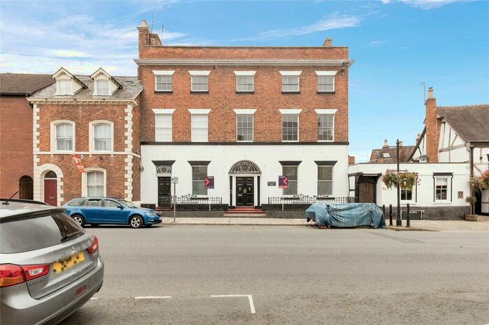 1 Bedroom Flat To Rent In High Street, Tewkesbury, GL20