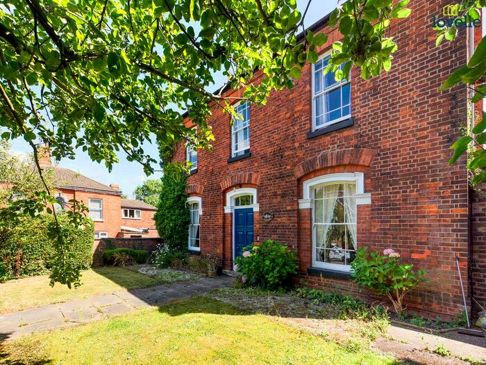 5 Bedroom Semi-Detached House To Rent In George Street, Market Rasen, LN8