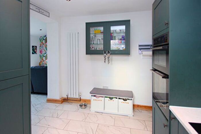 3 Bedroom Semi-Detached House For Sale In Victoria Avenue, Ketley, Telford, TF1