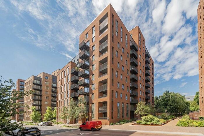 2 Bedroom Flat To Rent In Mary Neuner Road, London, N8