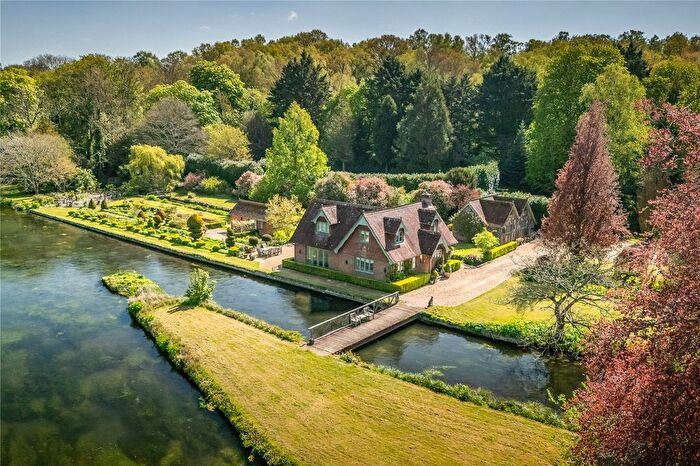 3 Bedroom Detached House For Sale In Chilbolton, Stockbridge, Hampshire, SO20