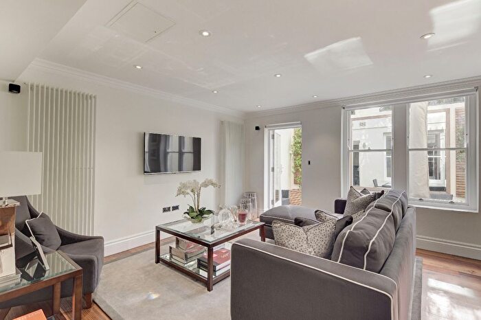 2 Bedroom Flat To Rent In Kensington Garden Square, London, W2