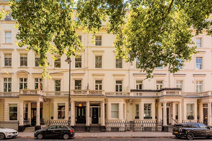 3 Bedroom Flat To Rent In Stanhope Gardens, South Kensington, SW7