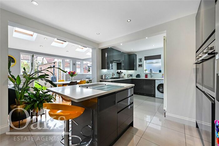 3 Bedroom Semi Detached House For Sale In Teevan Road, Addiscombe, CR0