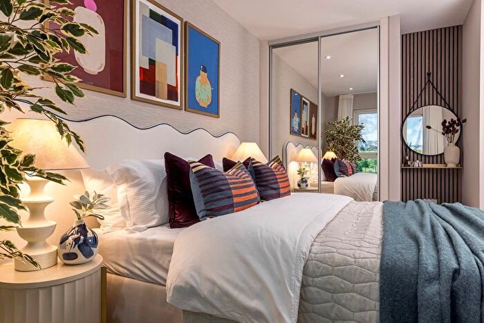 1 Bedroom Flat For Sale In "Valence View - Plot " At Garratt Lane, London, SW18