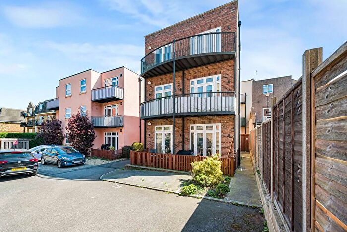 1 Bedroom Flat For Sale In Hatherley Road, Sidcup, DA14