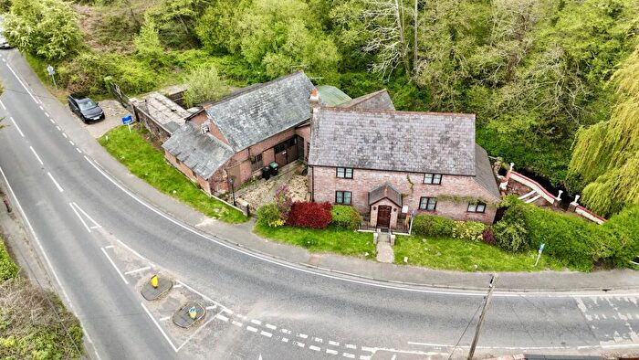 3 Bedroom House For Sale In Ringwood Road, Sopley, BH23