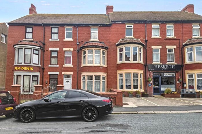6 Bedroom Terraced House For Sale In Hesketh Avenue, Bispham, Blackpool, FY2