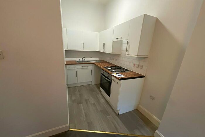 1 Bedroom Flat To Rent In Lorne Square, EH6